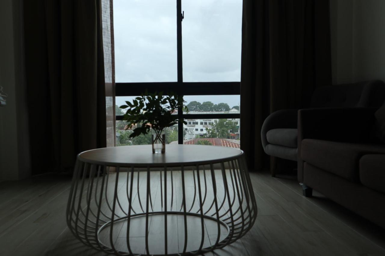 Zen66 @ Roxy Serviced Apartment Кучінг Екстер'єр фото